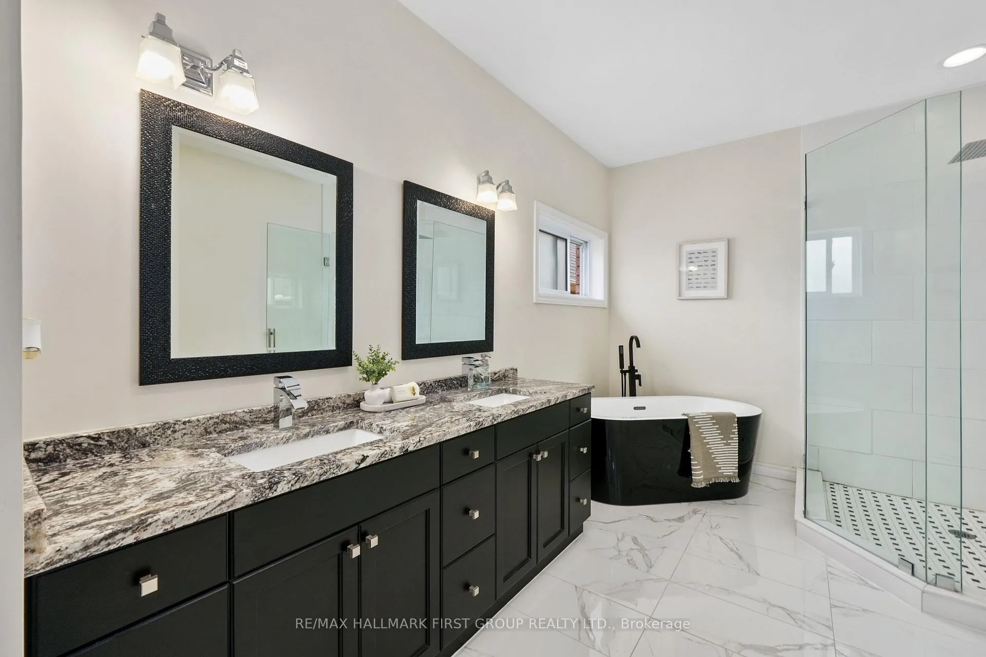 Photo 22 of 5 Edgewater Drive, Prince Edward County, Sophiasburg Ward — HOMEH