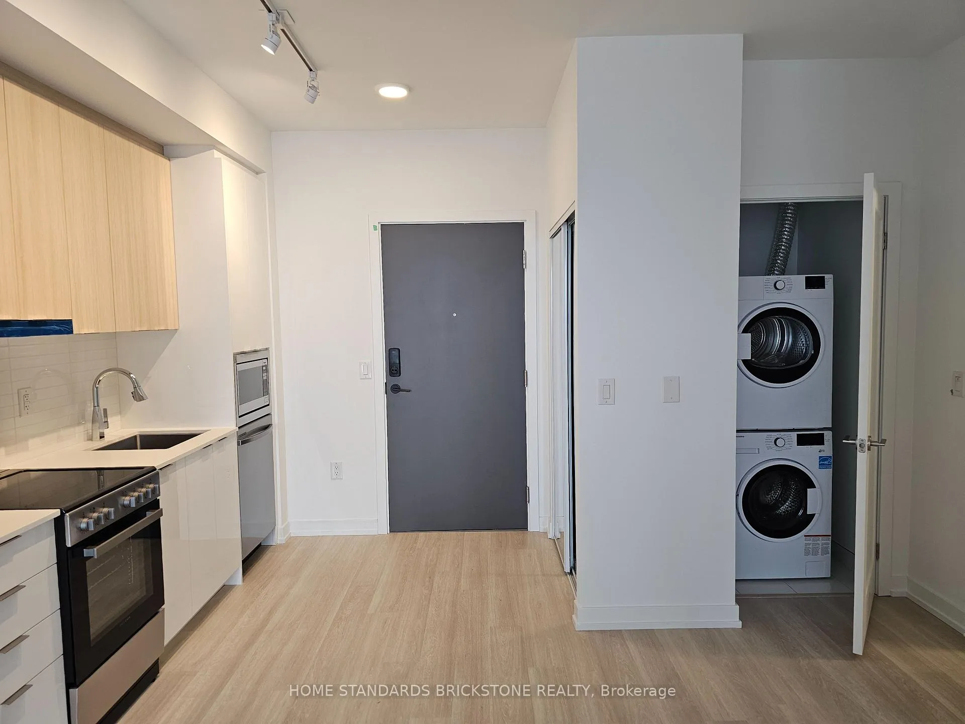 Photo 2 of Unit B710, 9751 Markham Road, Markham, Greensborough — HOMEH