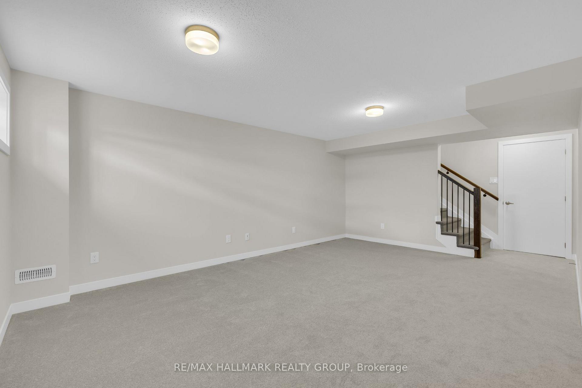 Photo 32 of 674 Expansion Road, Ottawa, Barrhaven - Half Moon Bay — HOMEH