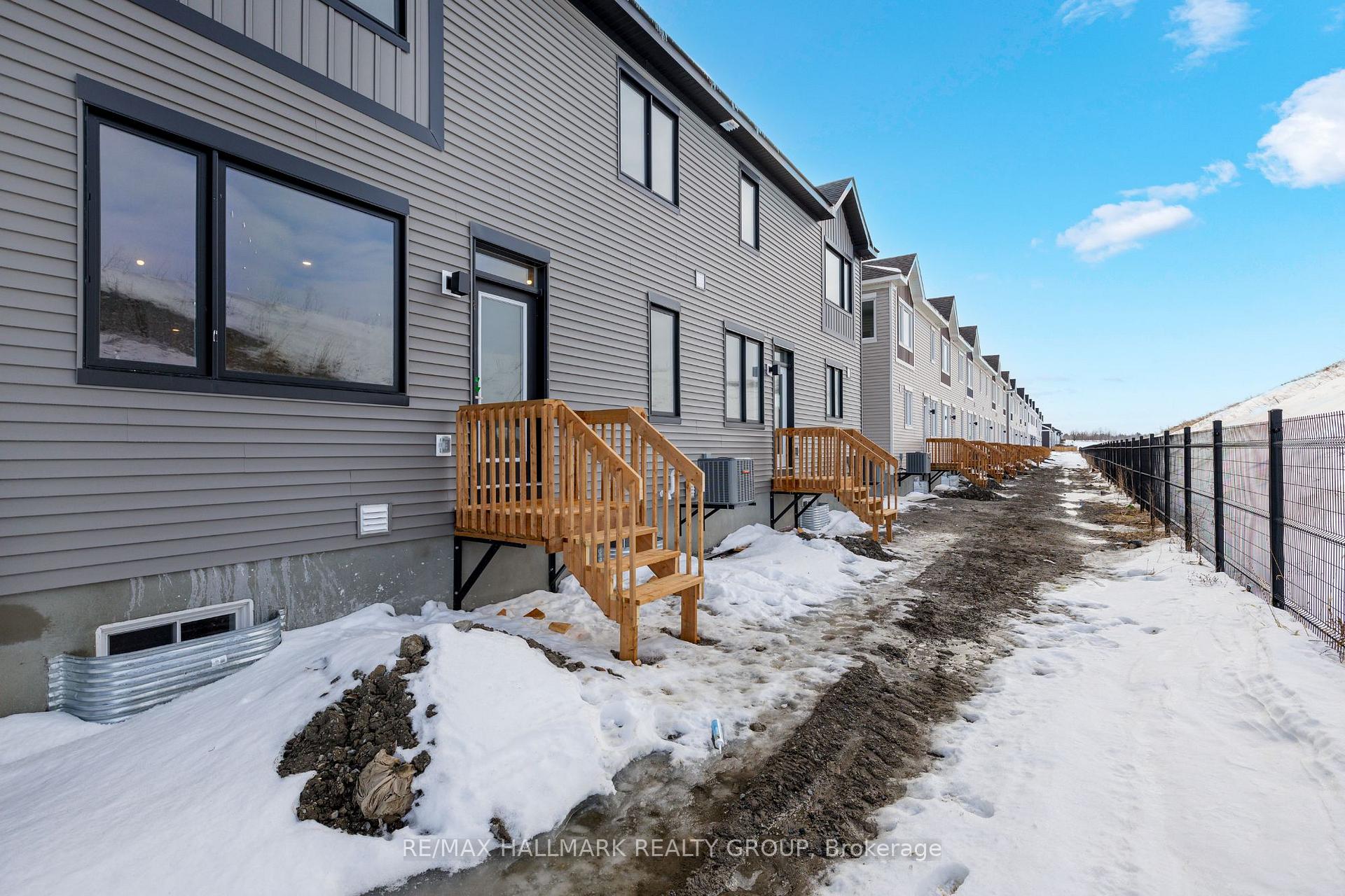 Photo 38 of 674 Expansion Road, Ottawa, Barrhaven - Half Moon Bay — HOMEH
