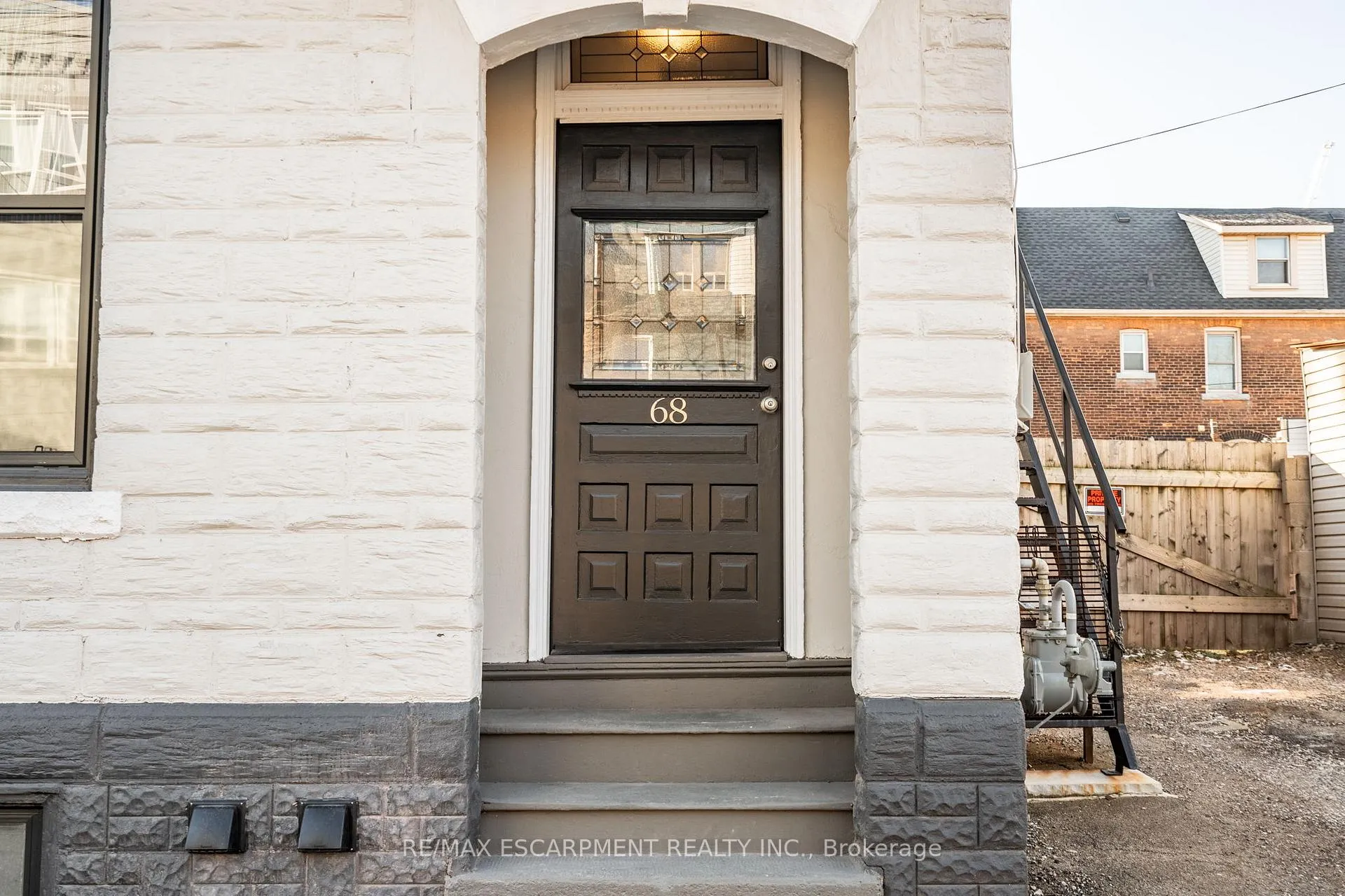 Photo 4 of 68-70 Robert Street N, Hamilton, Beasley — HOMEH