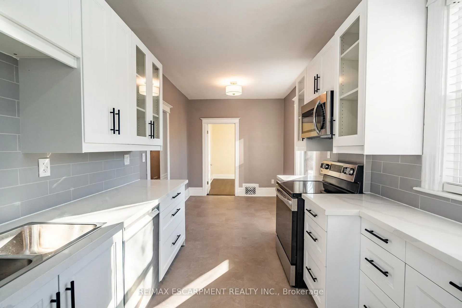 Photo 15 of 68-70 Robert Street N, Hamilton, Beasley — HOMEH