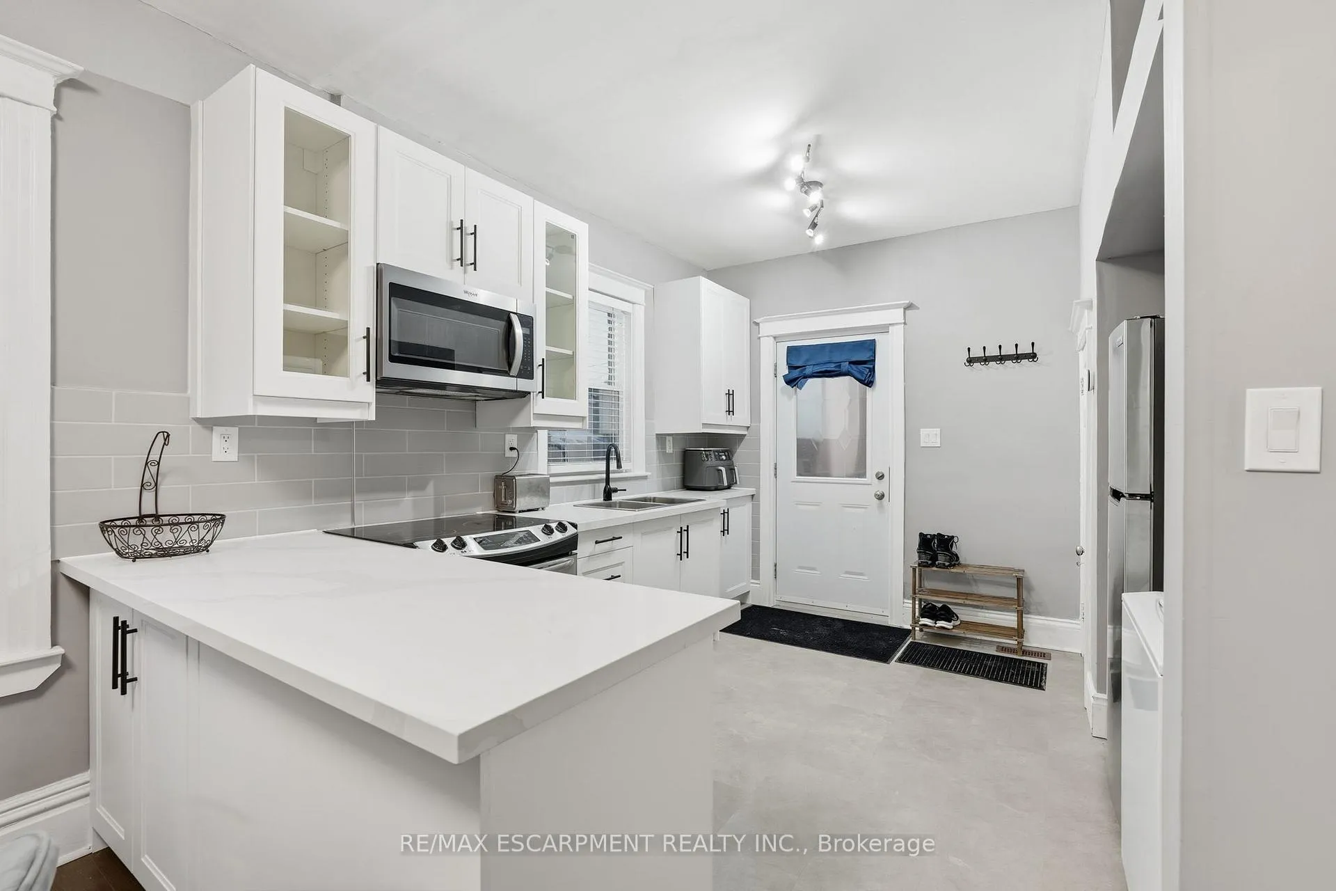 Photo 34 of 68-70 Robert Street N, Hamilton, Beasley — HOMEH