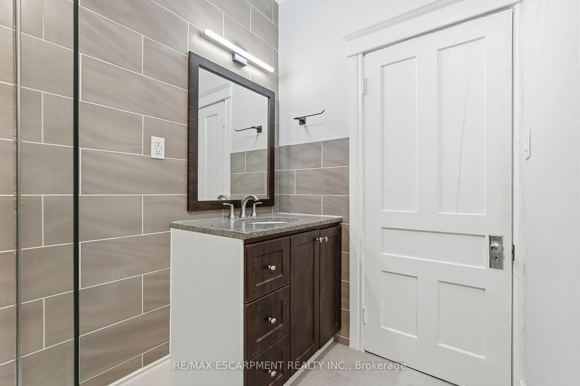 Photo 40 of 68-70 Robert Street N, Hamilton, Beasley — HOMEH