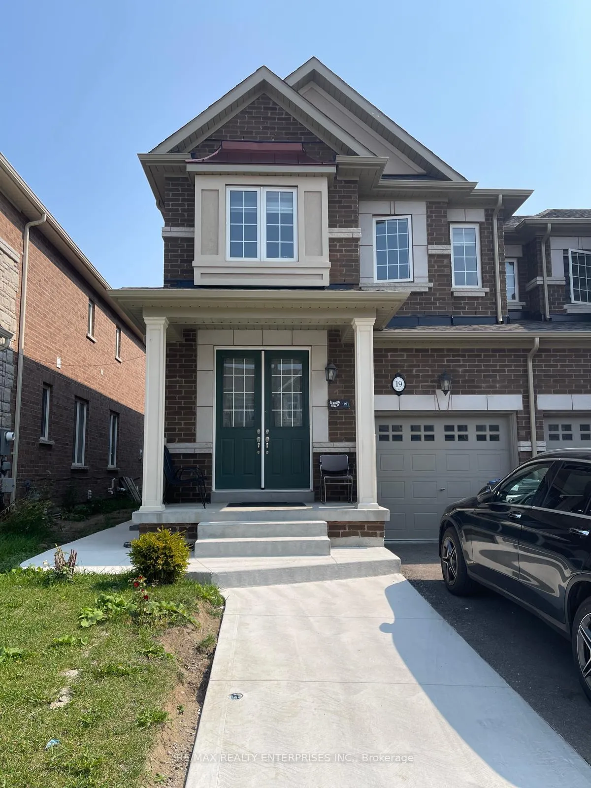 Photo 1 of 19 Dale Meadows Road, Brampton, Northwest Brampton — HOMEH