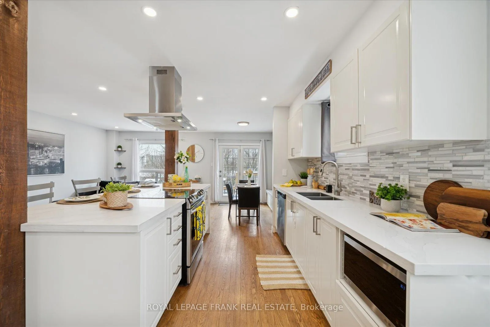 Photo 7 of 549 Cobblehill Drive, Oshawa, Pinecrest — HOMEH