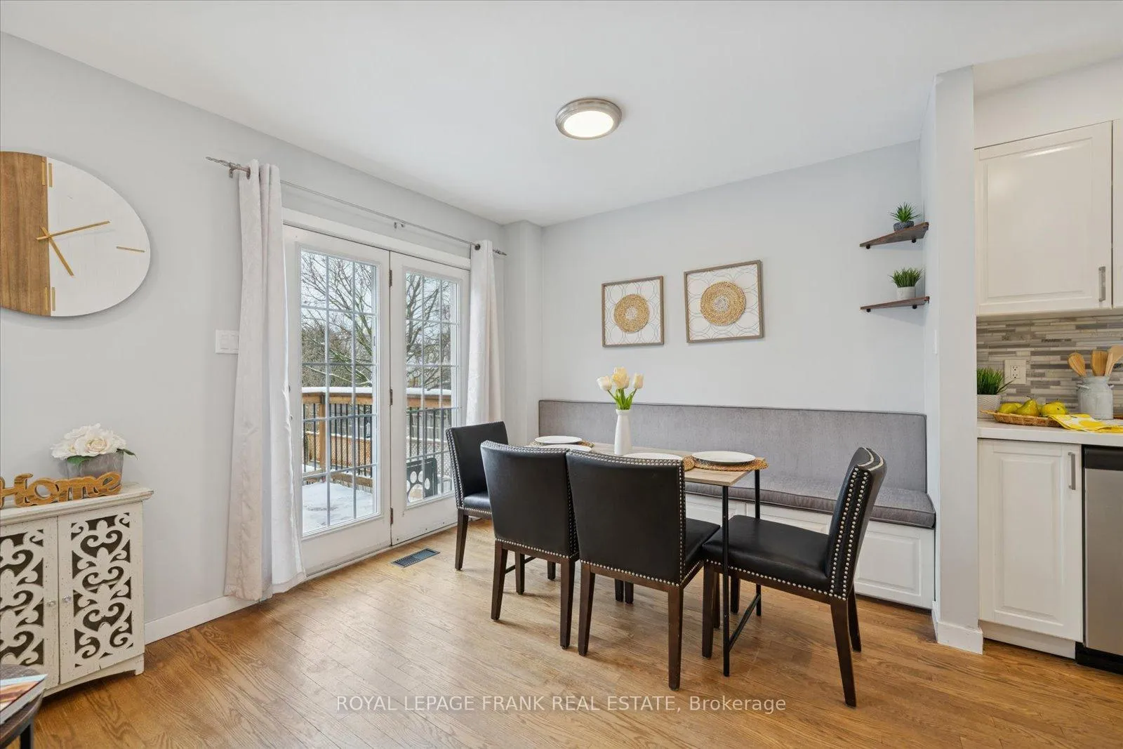 Photo 12 of 549 Cobblehill Drive, Oshawa, Pinecrest — HOMEH