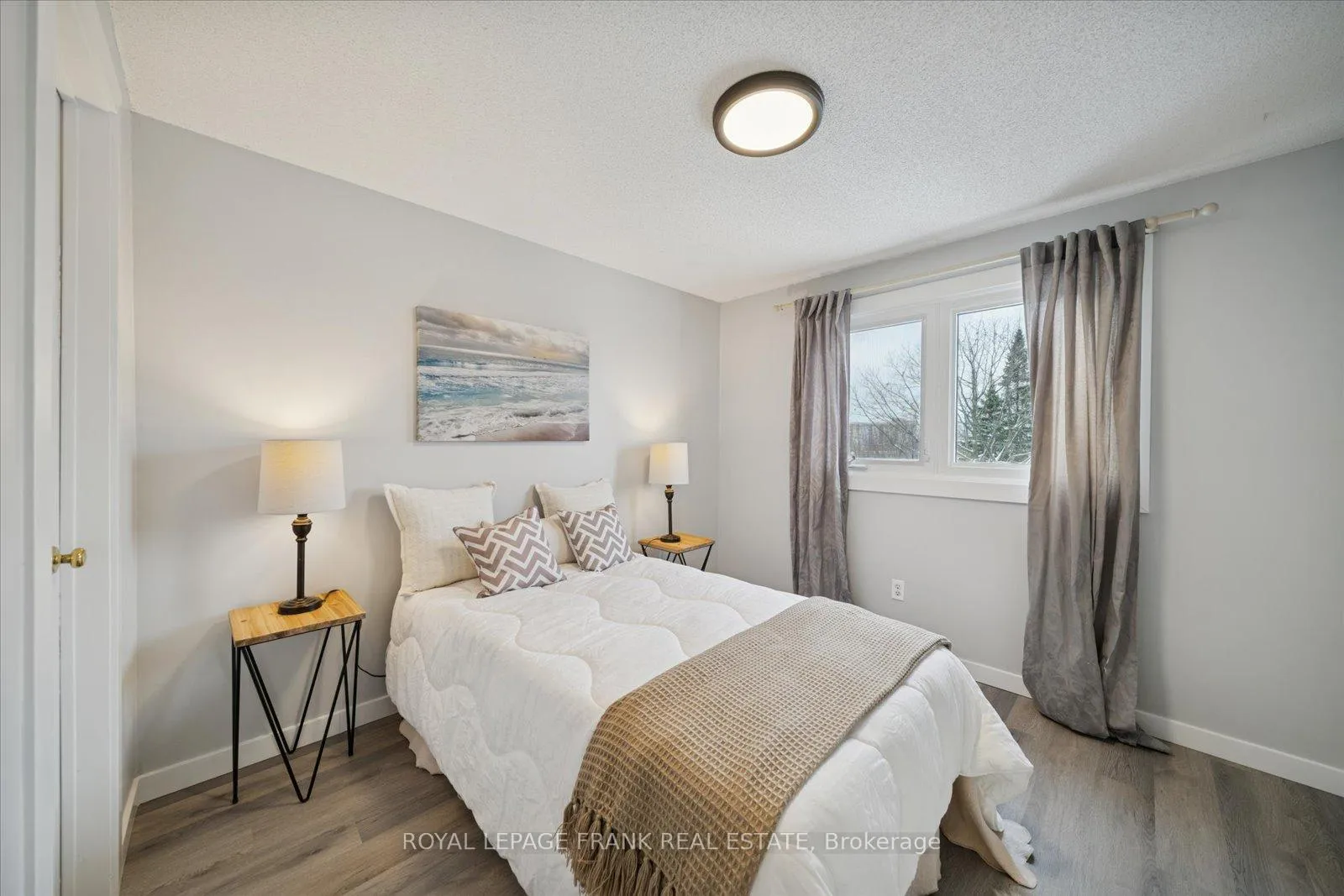 Photo 24 of 549 Cobblehill Drive, Oshawa, Pinecrest — HOMEH
