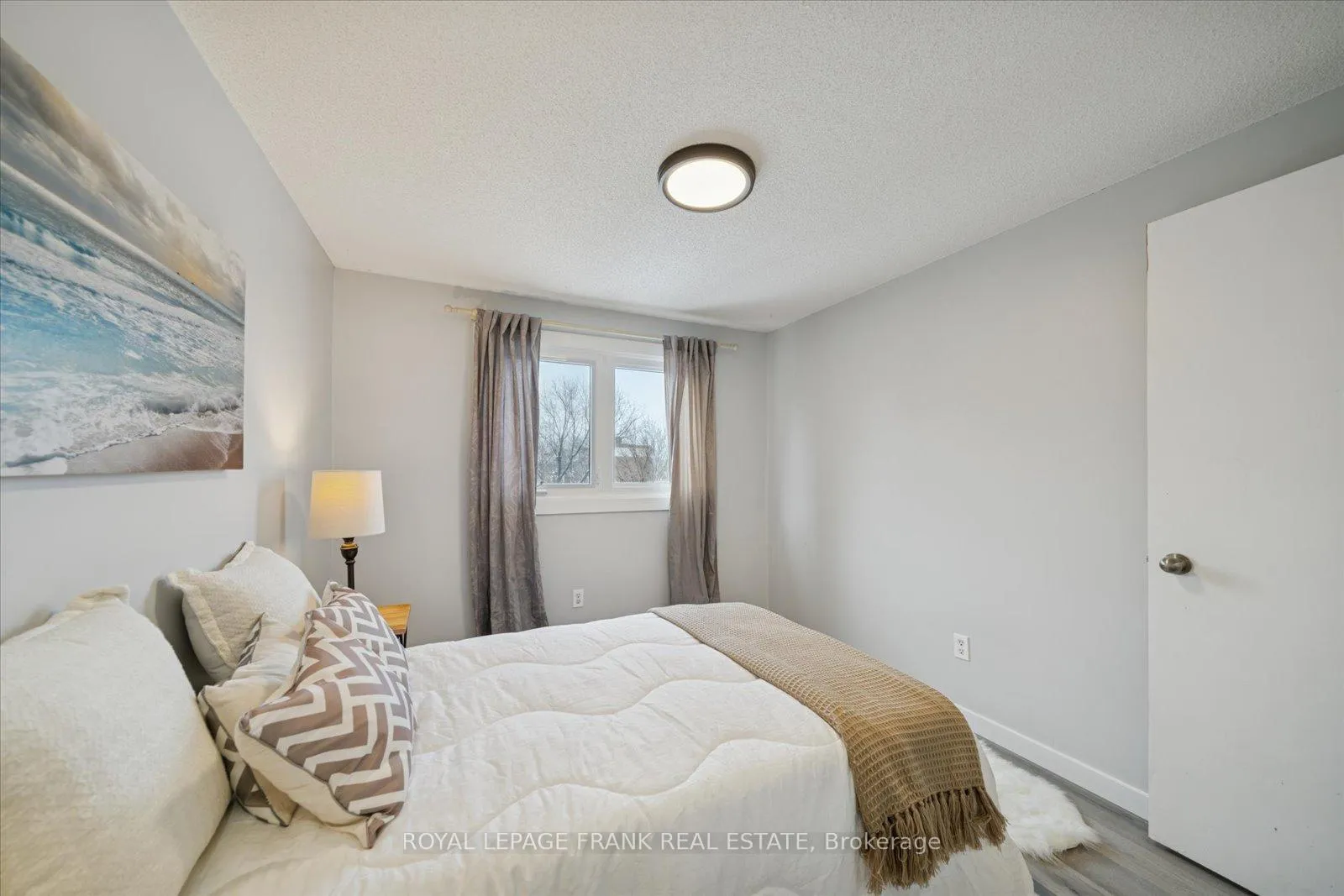 Photo 26 of 549 Cobblehill Drive, Oshawa, Pinecrest — HOMEH