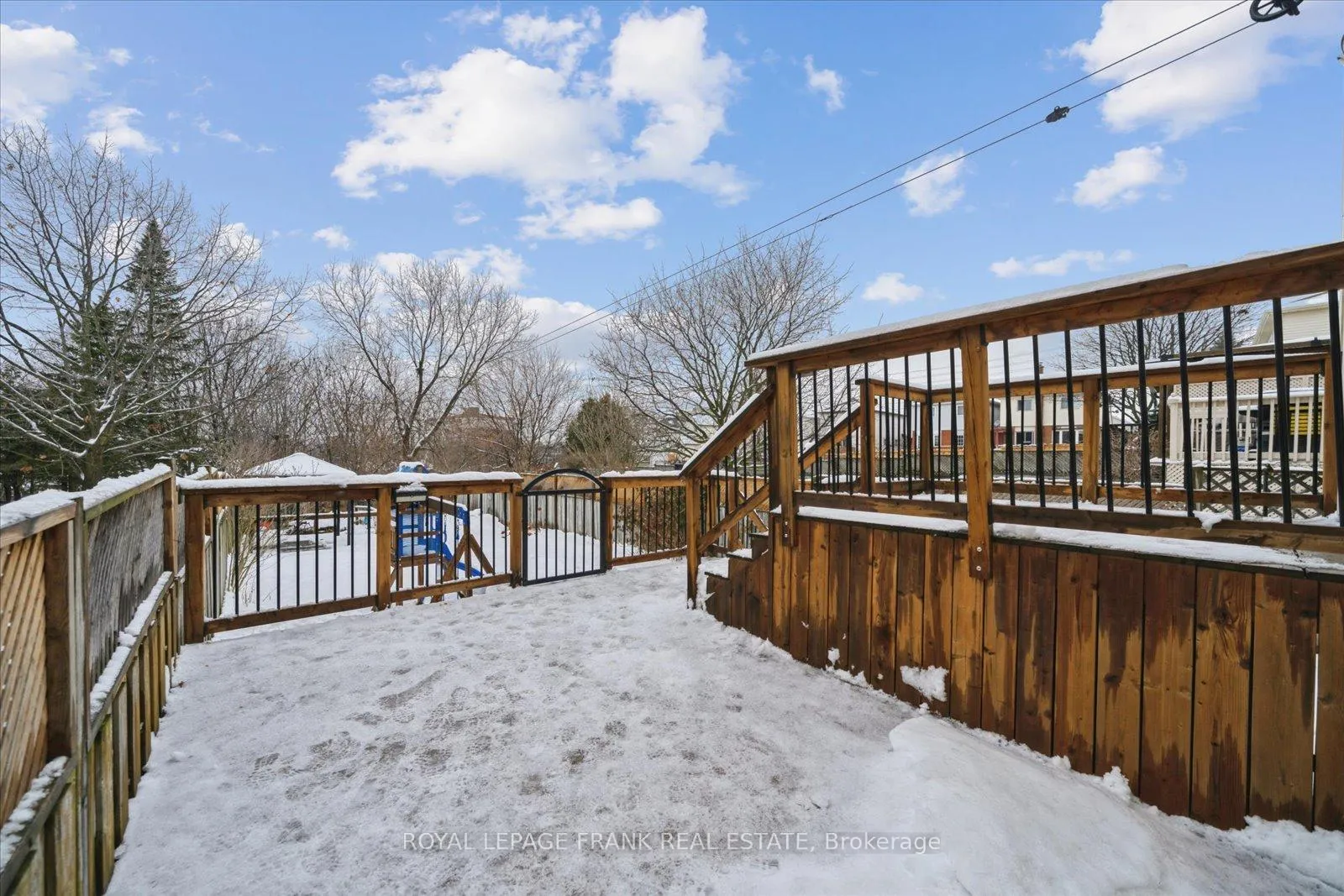 Photo 36 of 549 Cobblehill Drive, Oshawa, Pinecrest — HOMEH