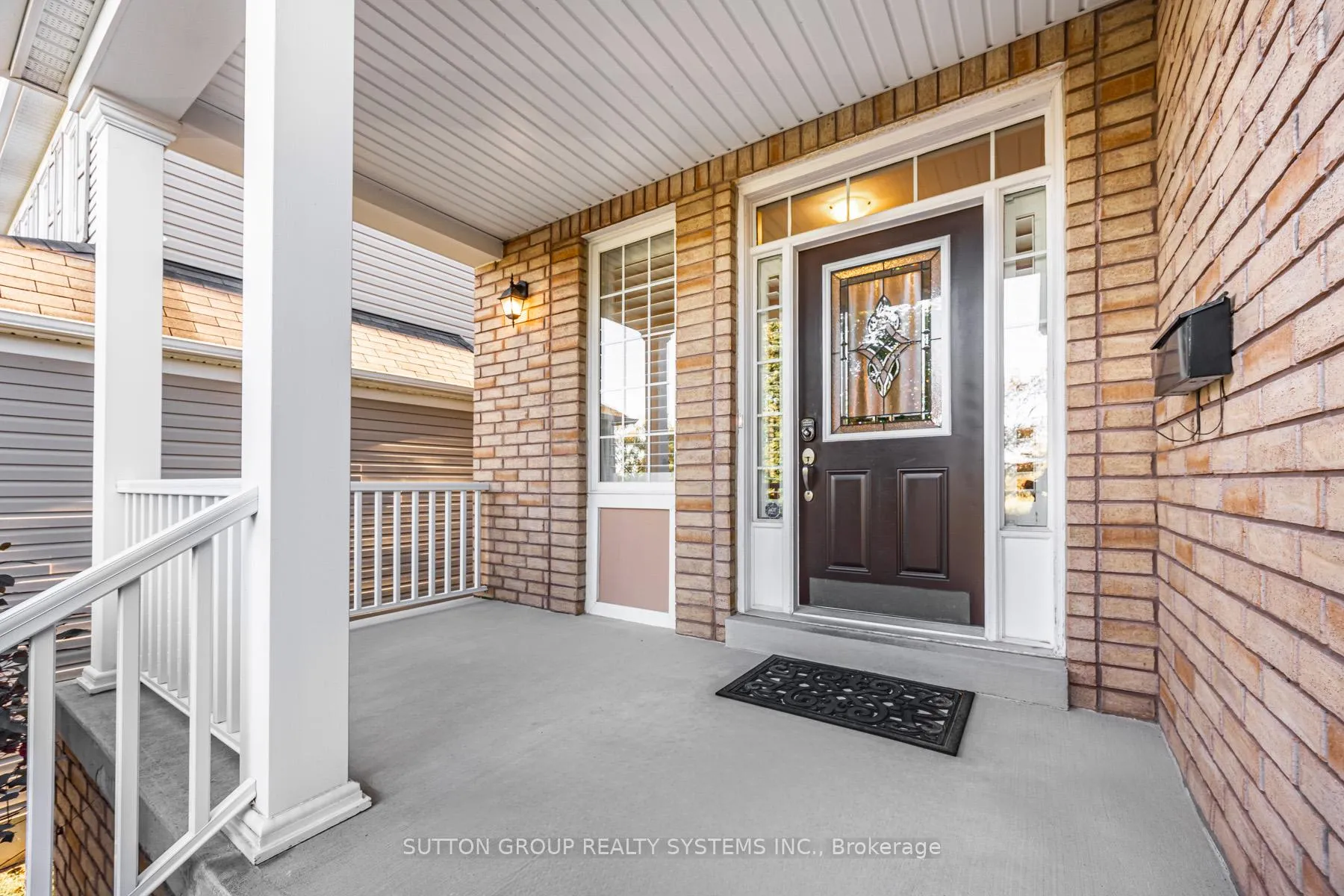 Photo 3 of 1674 Badgley Drive, Oshawa, Taunton — HOMEH