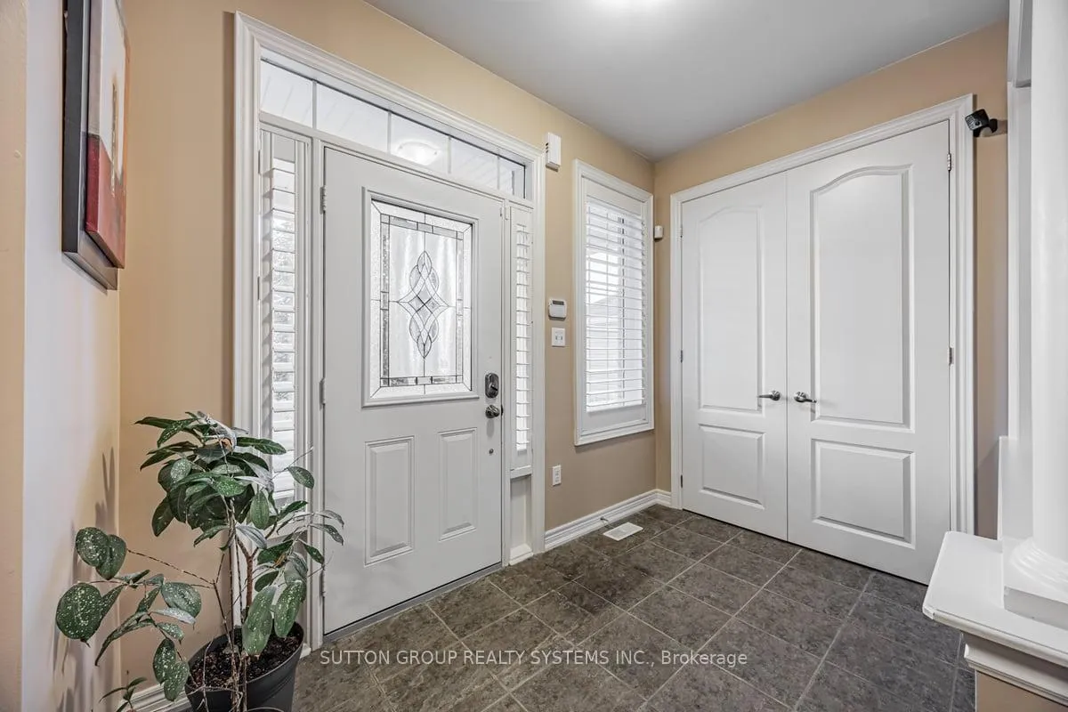 Photo 4 of 1674 Badgley Drive, Oshawa, Taunton — HOMEH