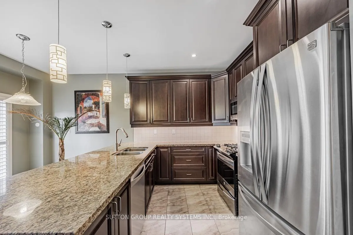 Photo 8 of 1674 Badgley Drive, Oshawa, Taunton — HOMEH