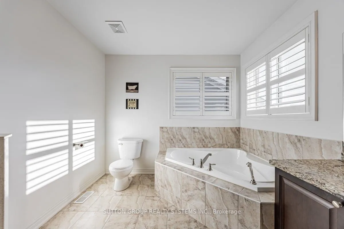 Photo 25 of 1674 Badgley Drive, Oshawa, Taunton — HOMEH