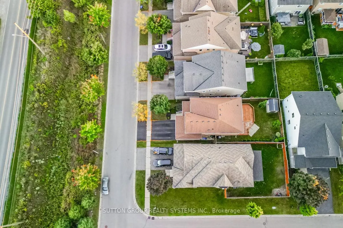 Photo 34 of 1674 Badgley Drive, Oshawa, Taunton — HOMEH
