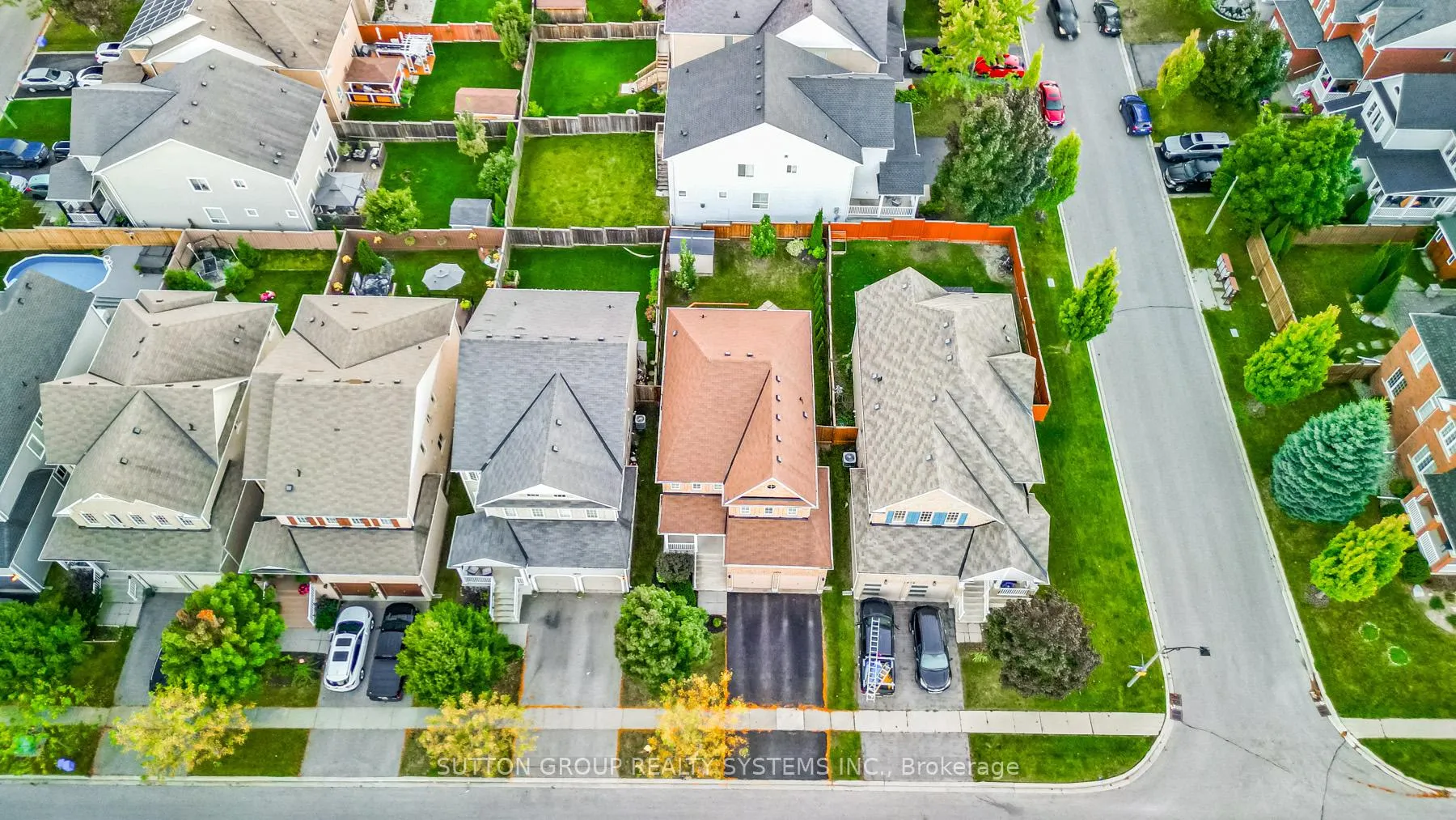 Photo 38 of 1674 Badgley Drive, Oshawa, Taunton — HOMEH