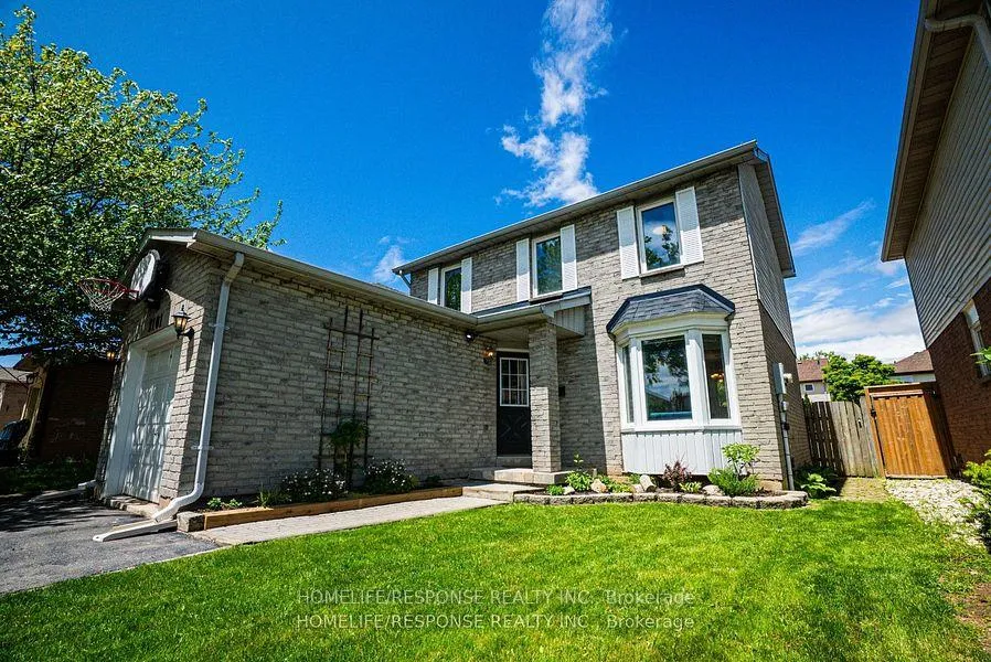 Photo 2 of 2101 Clipper Crescent, Burlington, Headon — HOMEH