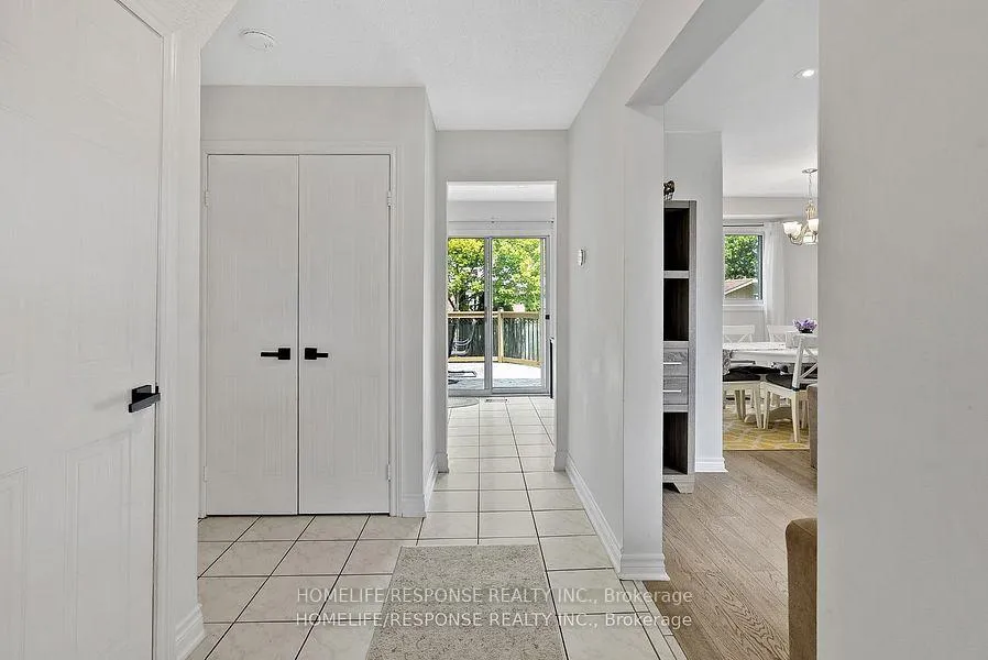 Photo 7 of 2101 Clipper Crescent, Burlington, Headon — HOMEH