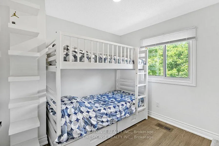 Photo 20 of 2101 Clipper Crescent, Burlington, Headon — HOMEH