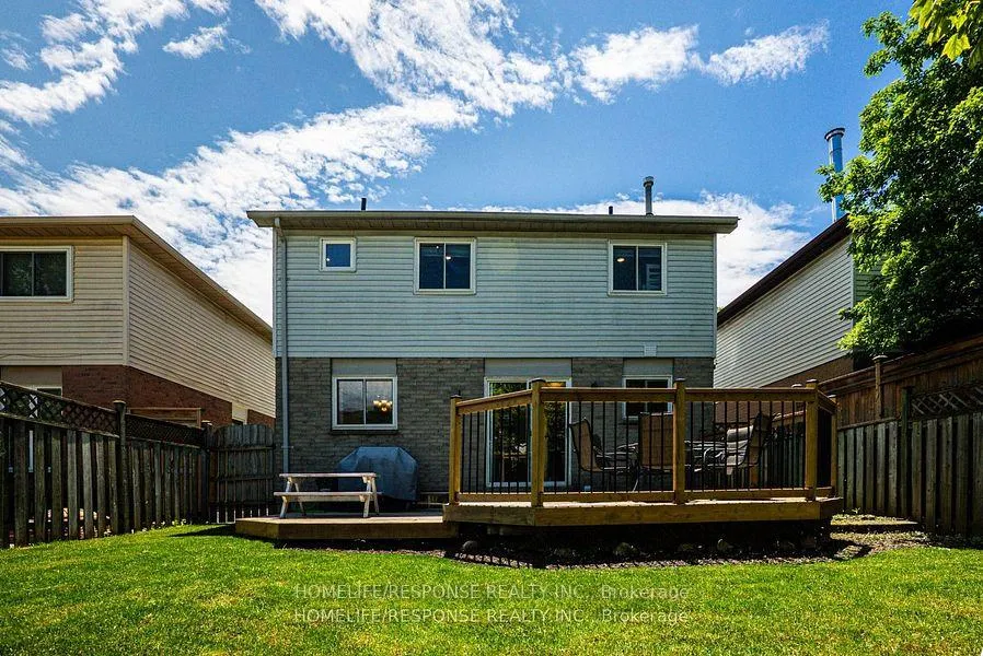 Photo 30 of 2101 Clipper Crescent, Burlington, Headon — HOMEH