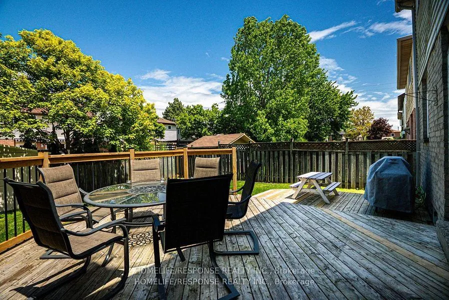 Photo 31 of 2101 Clipper Crescent, Burlington, Headon — HOMEH