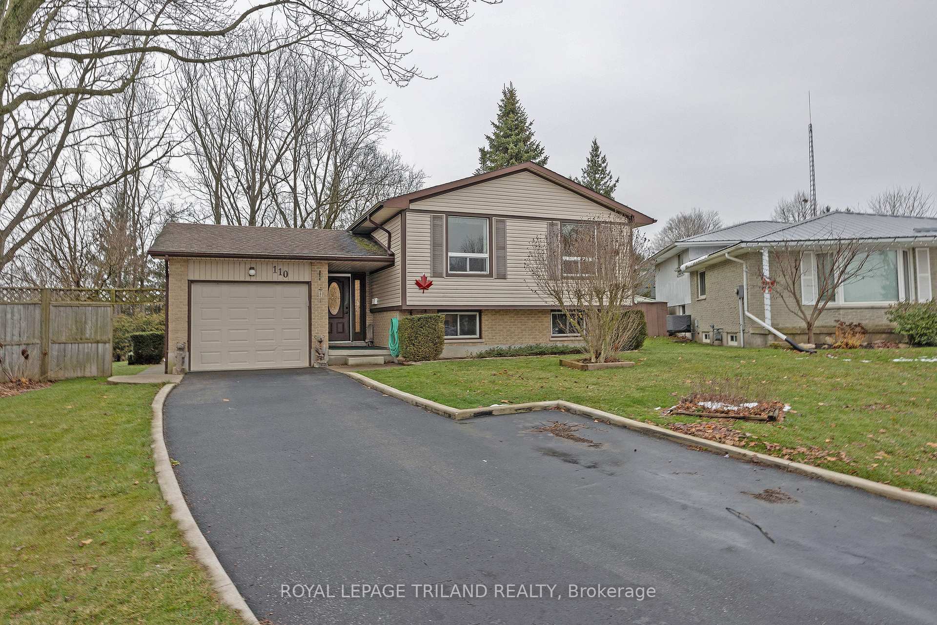 Photo 2 of 110 Hazelwood Crescent, Central Elgin, Belmont — HOMEH