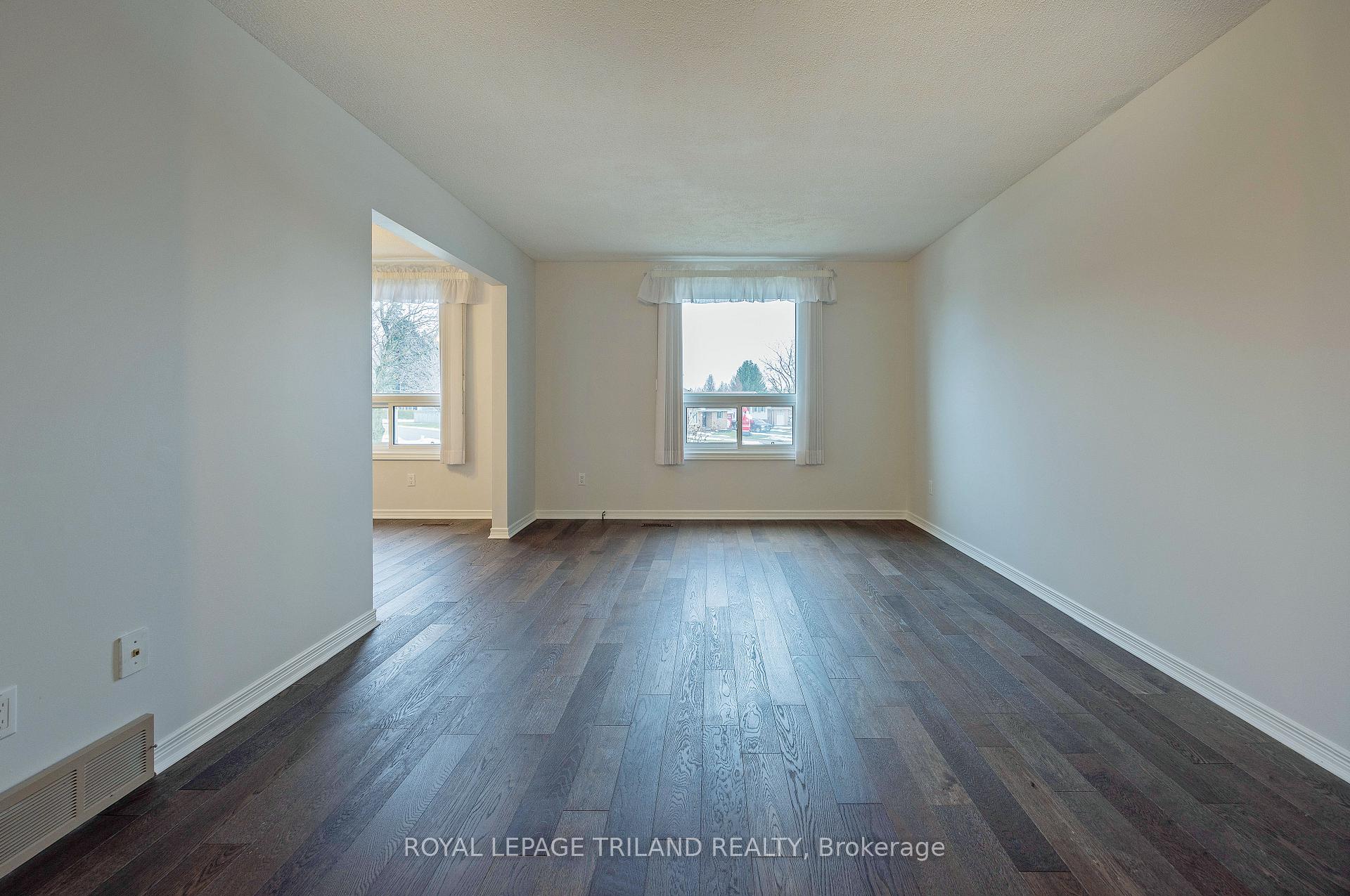 Photo 7 of 110 Hazelwood Crescent, Central Elgin, Belmont — HOMEH