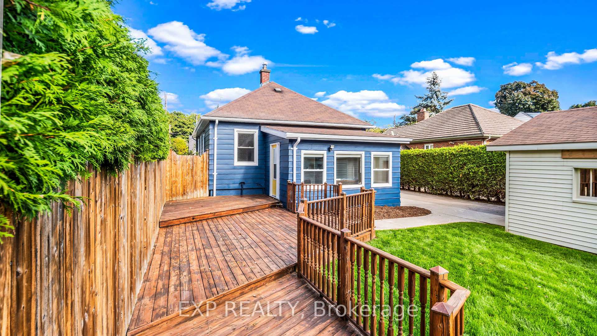 Photo 31 of 1036 Cedarwood Place, Burlington, LaSalle — HOMEH