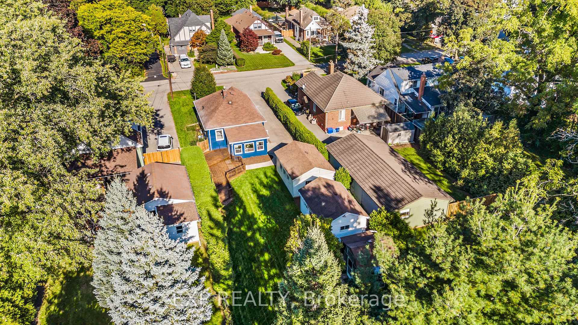 Photo 35 of 1036 Cedarwood Place, Burlington, LaSalle — HOMEH