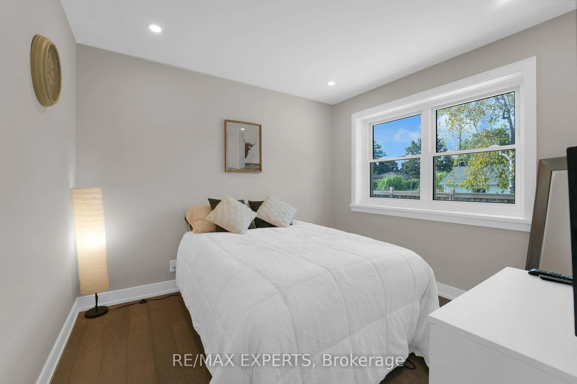 Photo 13 of 356 Pearl Street, Caledon, Bolton West — HOMEH