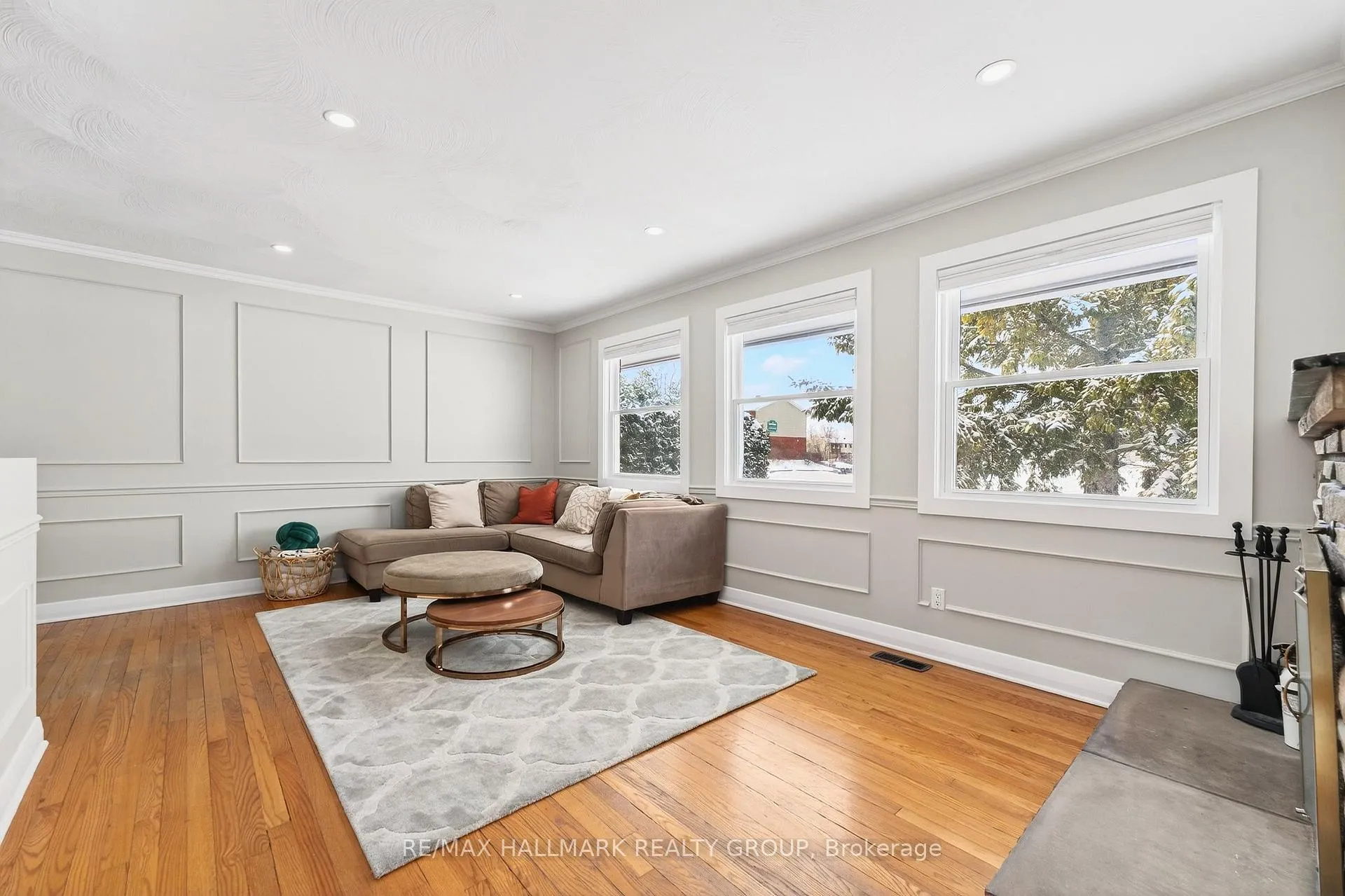 Photo 3 of 48 Knoxdale Road, Ottawa, Manordale — HOMEH
