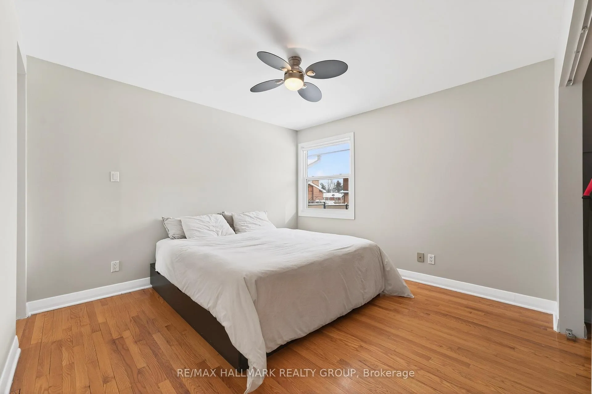 Photo 26 of 48 Knoxdale Road, Ottawa, Manordale — HOMEH