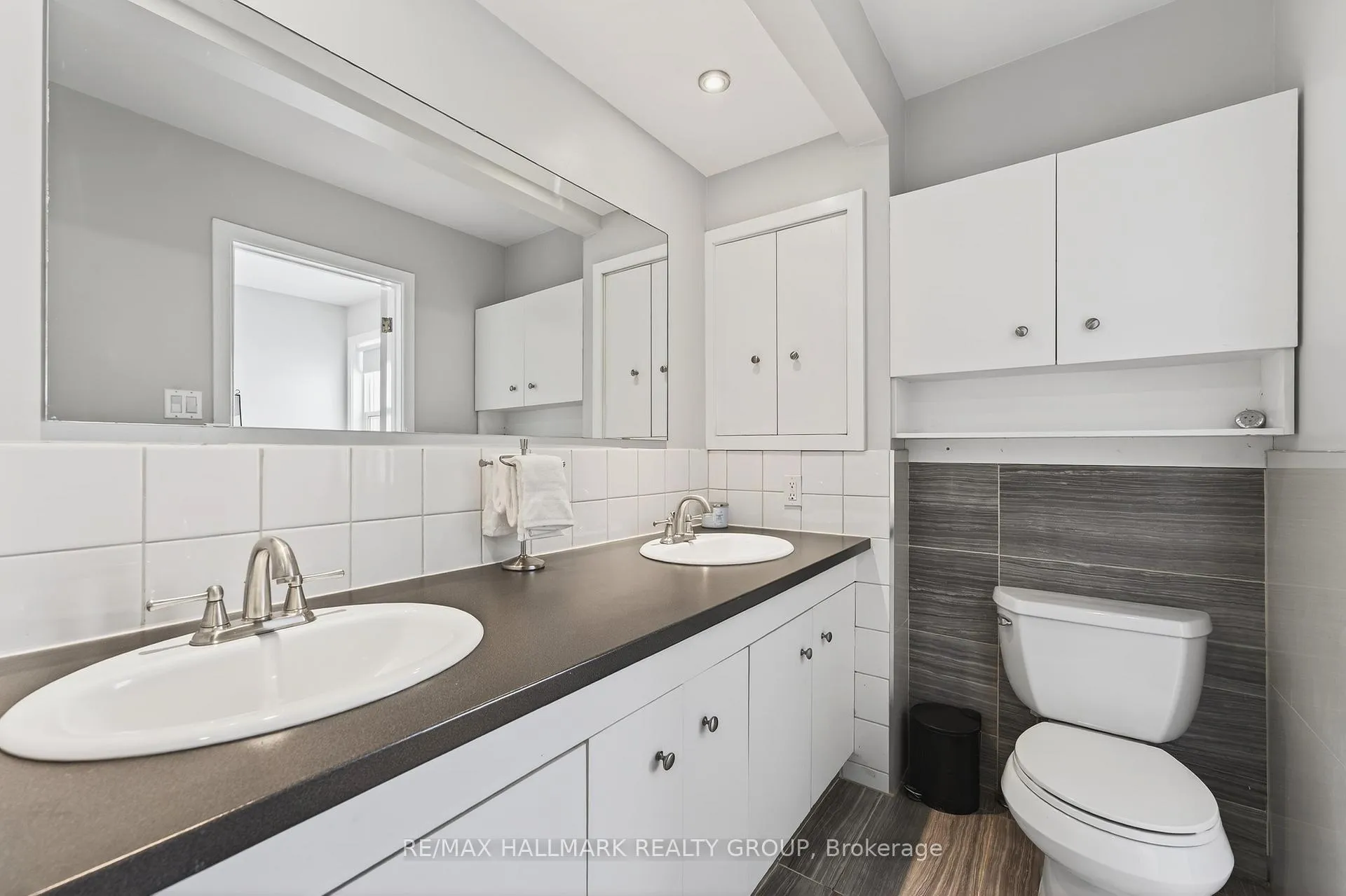 Photo 32 of 48 Knoxdale Road, Ottawa, Manordale — HOMEH