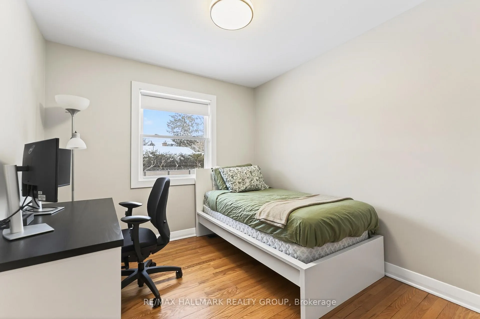 Photo 33 of 48 Knoxdale Road, Ottawa, Manordale — HOMEH