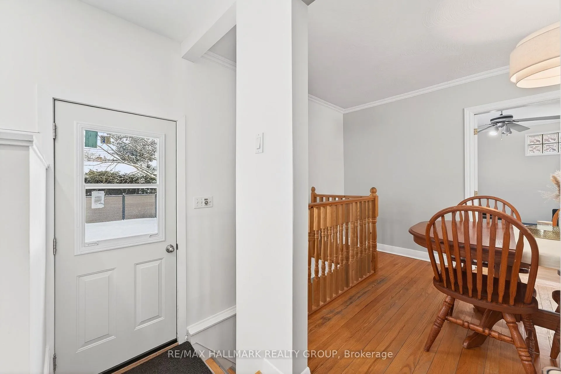 Photo 37 of 48 Knoxdale Road, Ottawa, Manordale — HOMEH