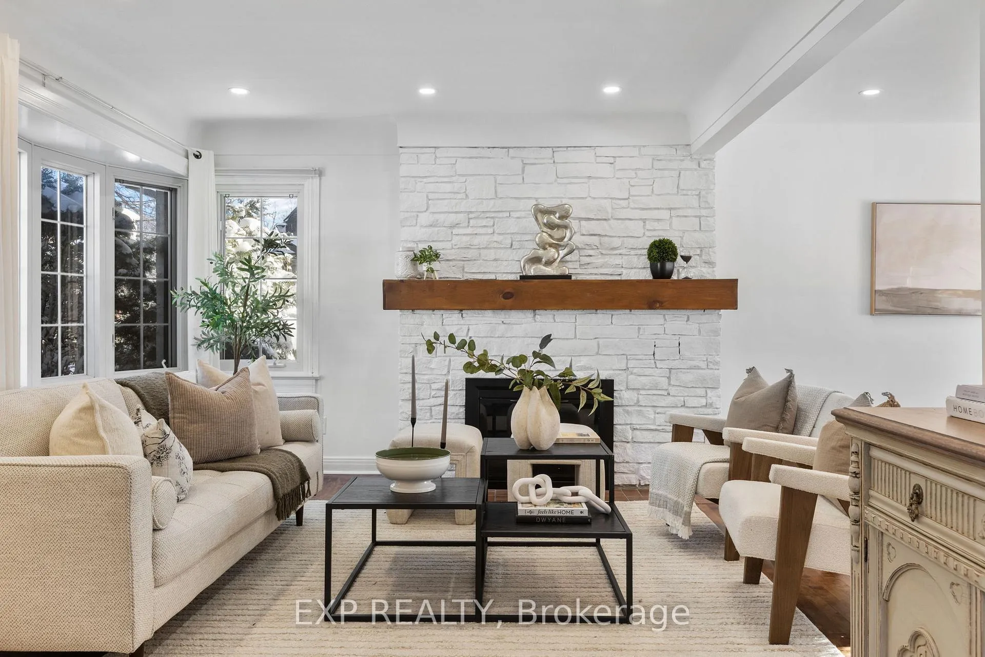 Photo 4 of 576 Donald Street, Ottawa, Overbrook/Castle Heights — HOMEH