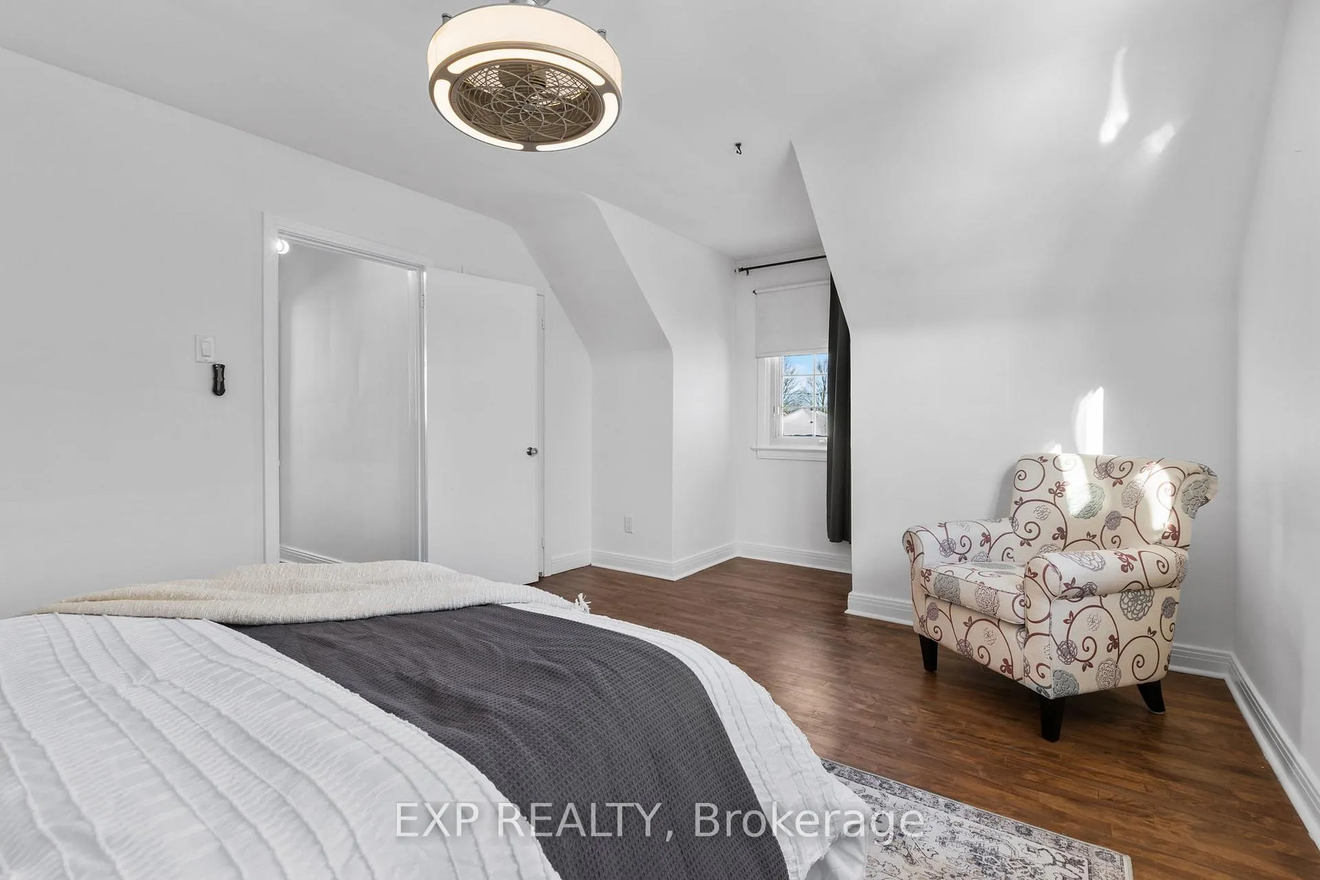 Photo 19 of 576 Donald Street, Ottawa, Overbrook/Castle Heights — HOMEH
