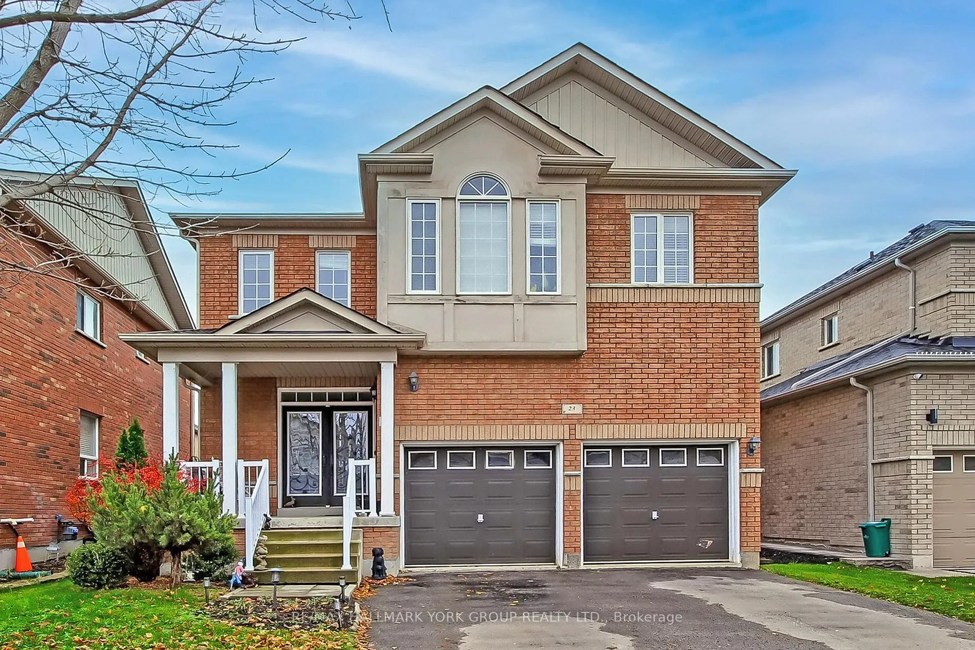 Photo 1 of 23 Haverhill Terrace, Aurora, Bayview Wellington — HOMEH