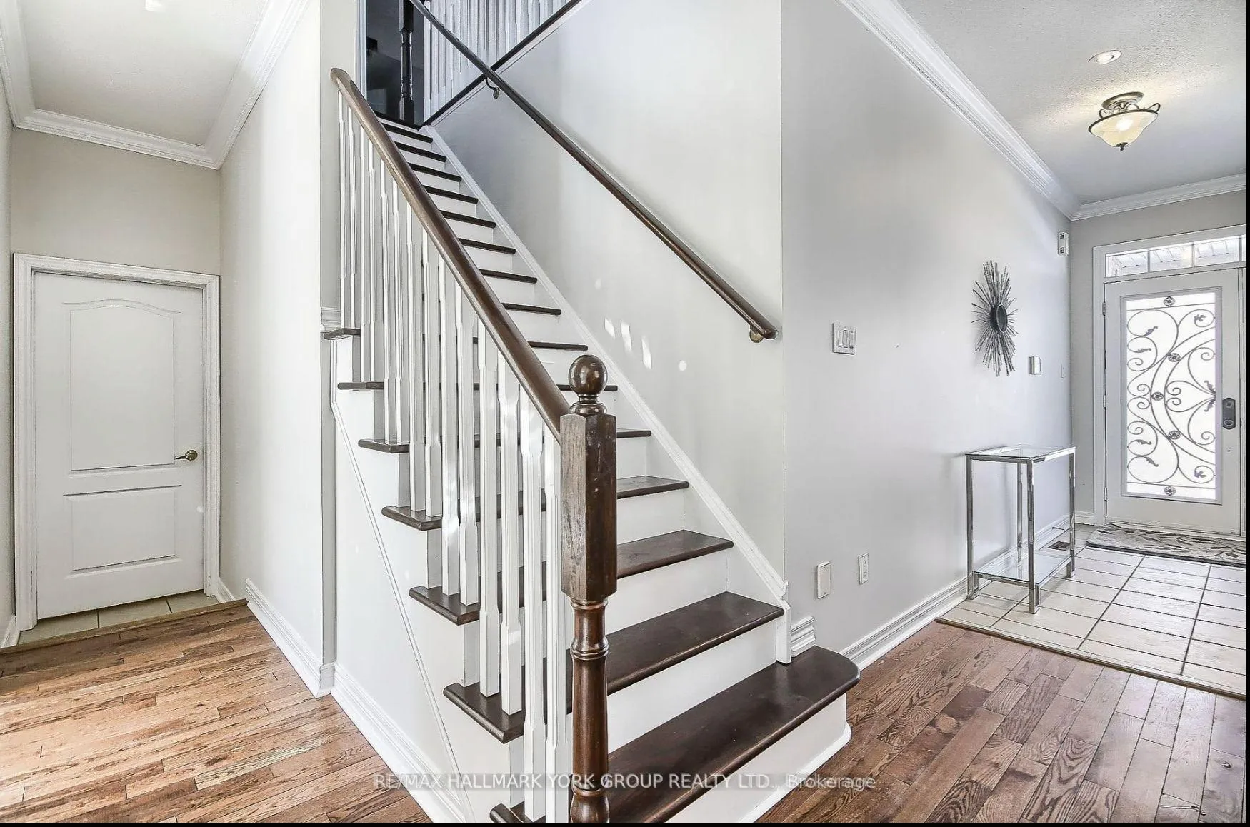Photo 3 of 23 Haverhill Terrace, Aurora, Bayview Wellington — HOMEH
