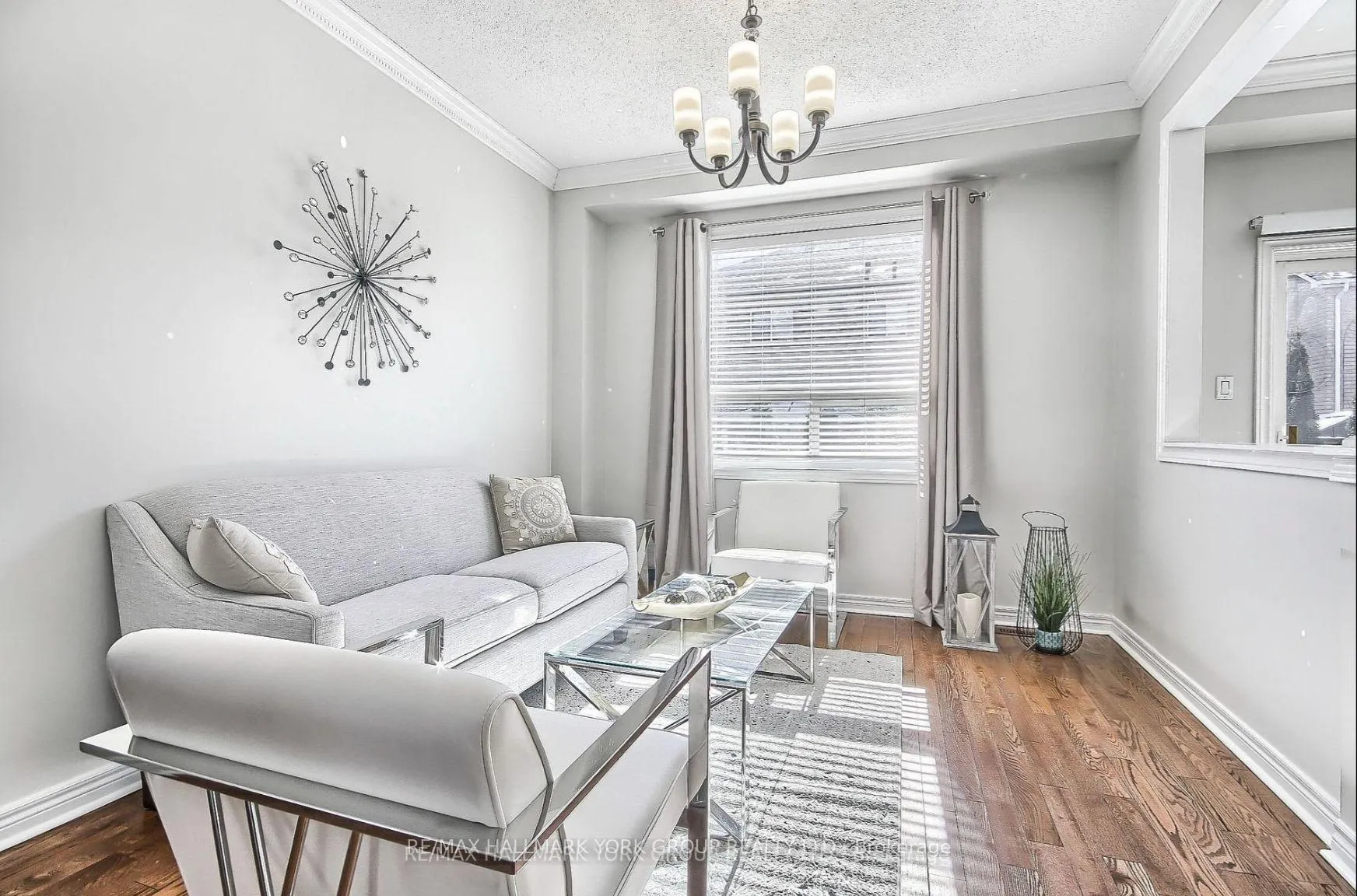 Photo 6 of 23 Haverhill Terrace, Aurora, Bayview Wellington — HOMEH