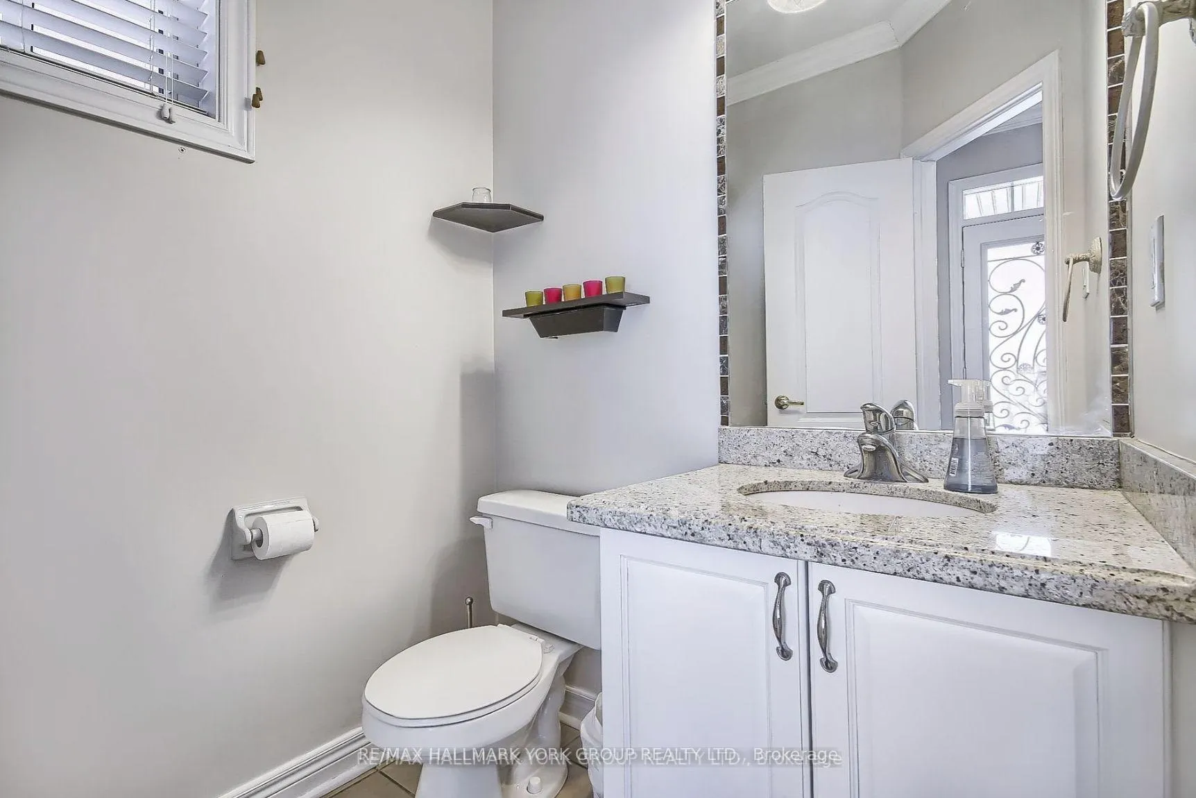 Photo 13 of 23 Haverhill Terrace, Aurora, Bayview Wellington — HOMEH
