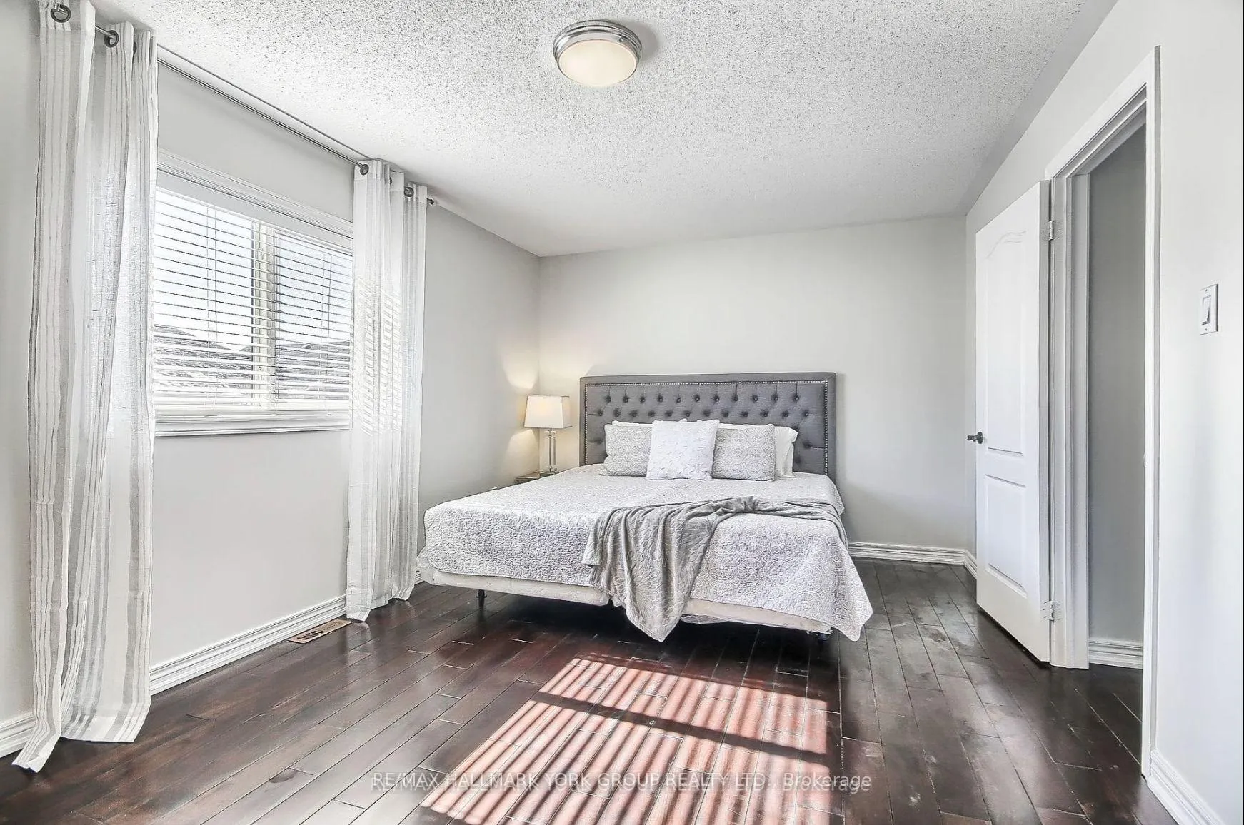 Photo 17 of 23 Haverhill Terrace, Aurora, Bayview Wellington — HOMEH