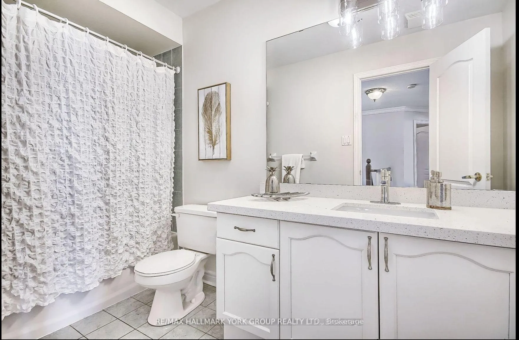 Photo 21 of 23 Haverhill Terrace, Aurora, Bayview Wellington — HOMEH