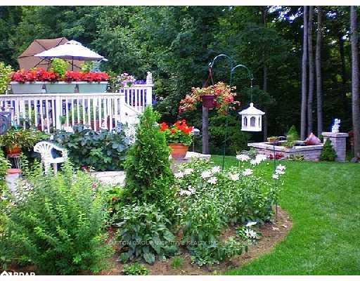 Photo 2 of 153 Emms Drive, Barrie, Holly — HOMEH