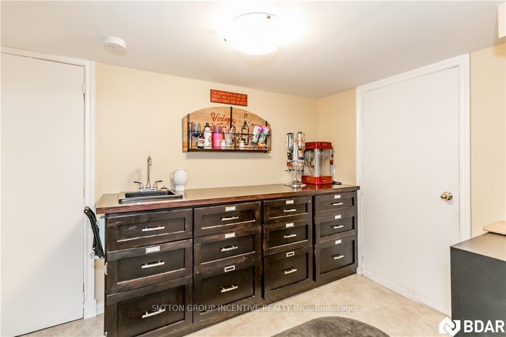 Photo 14 of 153 Emms Drive, Barrie, Holly — HOMEH