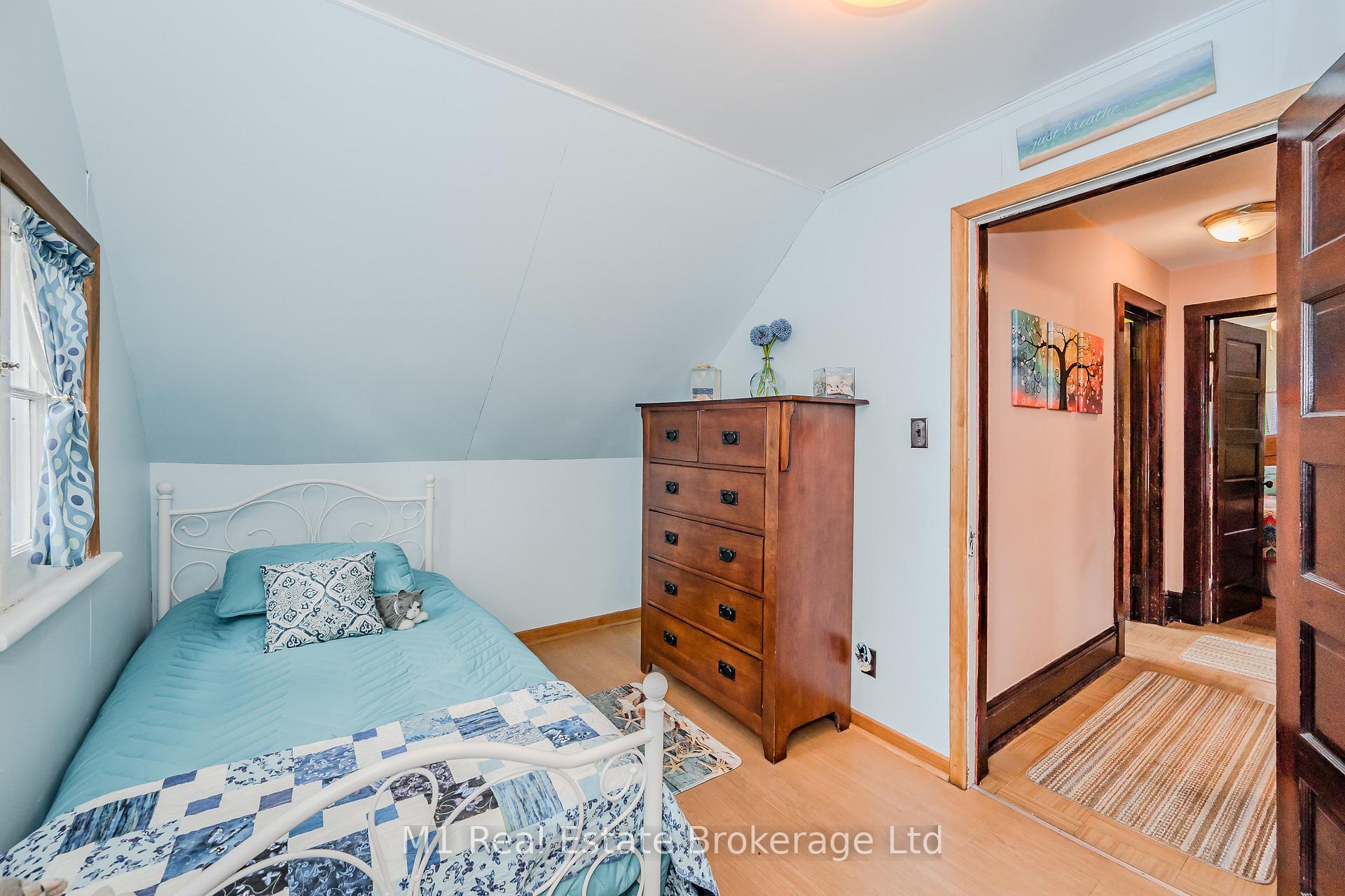 Photo 32 of 33 Verney Street, Guelph, Exhibition Park — HOMEH