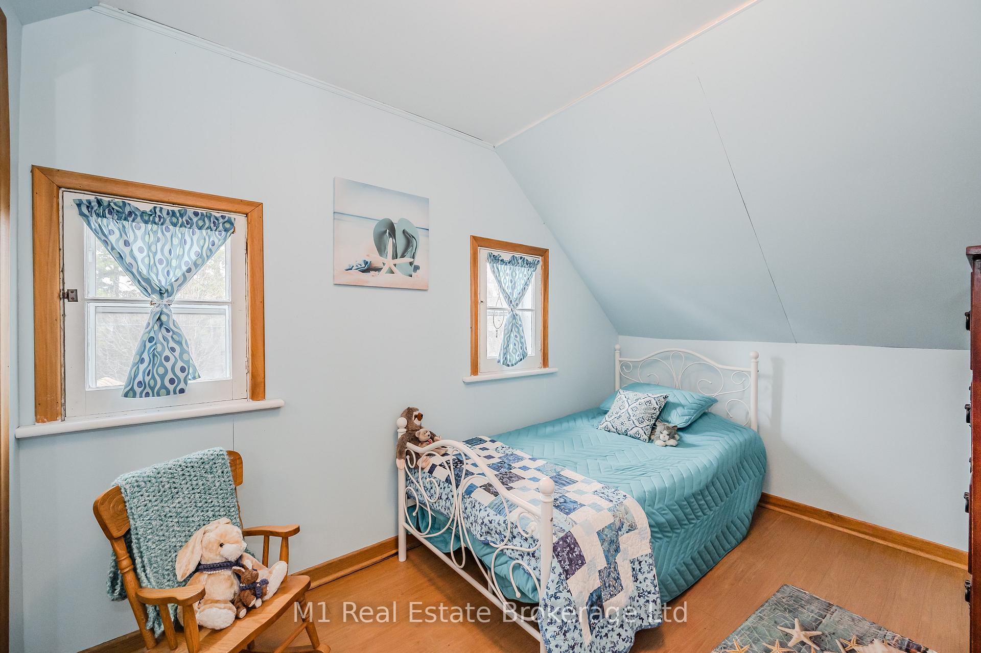 Photo 33 of 33 Verney Street, Guelph, Exhibition Park — HOMEH
