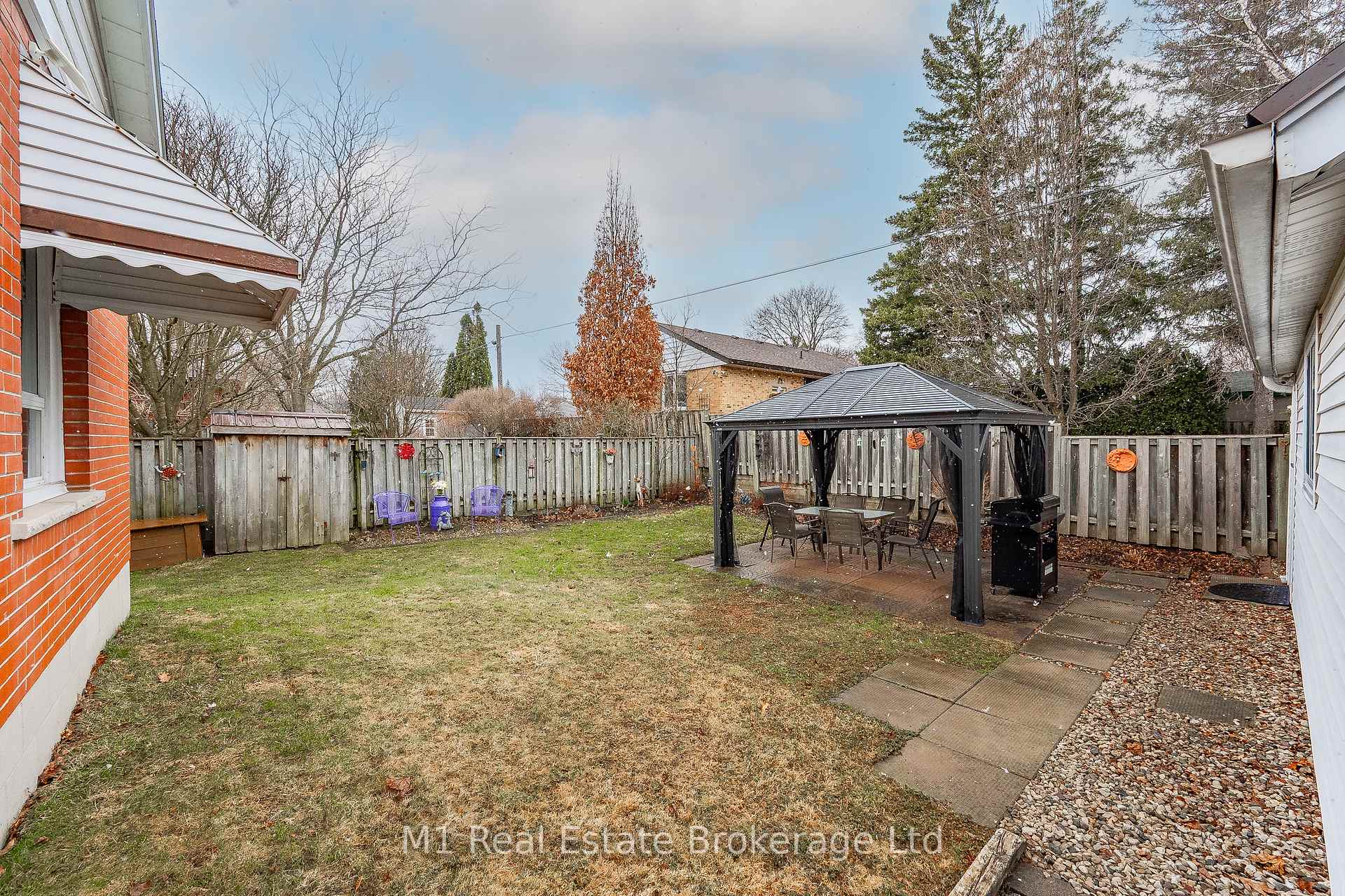 Photo 36 of 33 Verney Street, Guelph, Exhibition Park — HOMEH