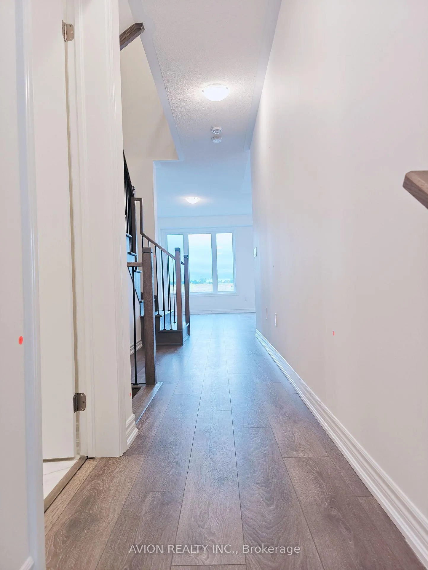 Photo 6 of 137 Greer Street, Barrie, Rural Barrie Southwest — HOMEH