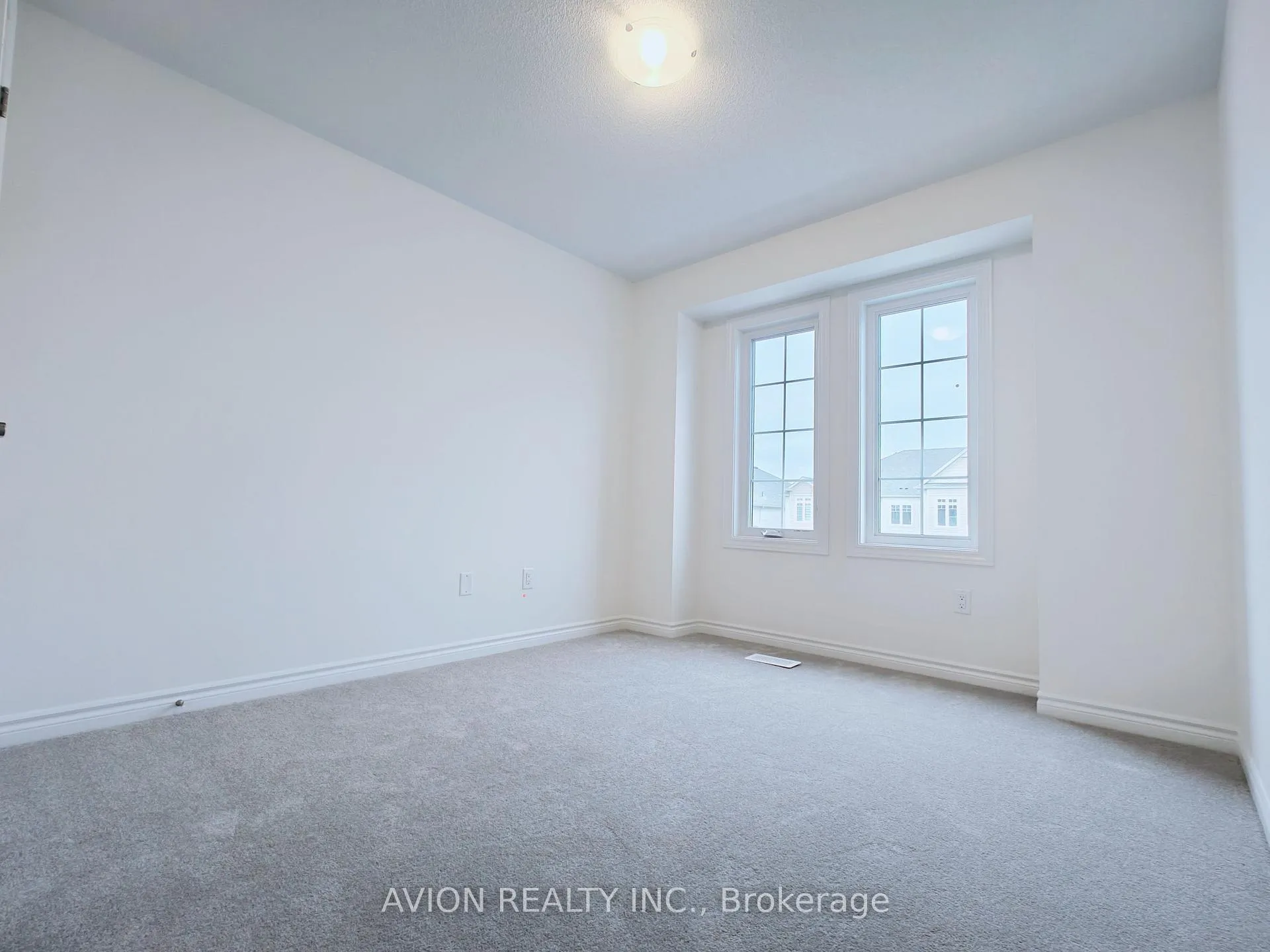 Photo 16 of 137 Greer Street, Barrie, Rural Barrie Southwest — HOMEH
